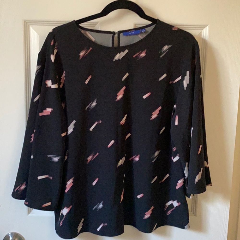 Black 3/4 sleeve blouse